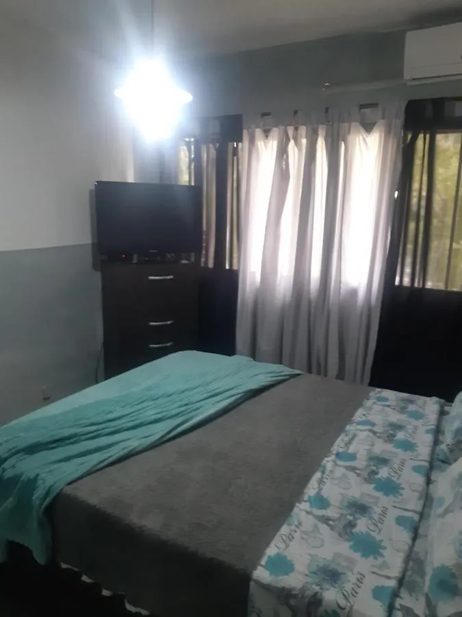 דירות מנדוזה Departamento Centrico